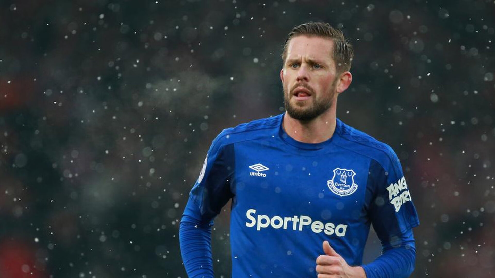 球员赛后采访精彩片段，球员采访背景板