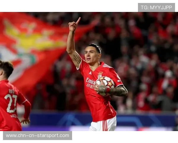 本菲卡门将高接低挡，表现稳健，本菲卡球员名单