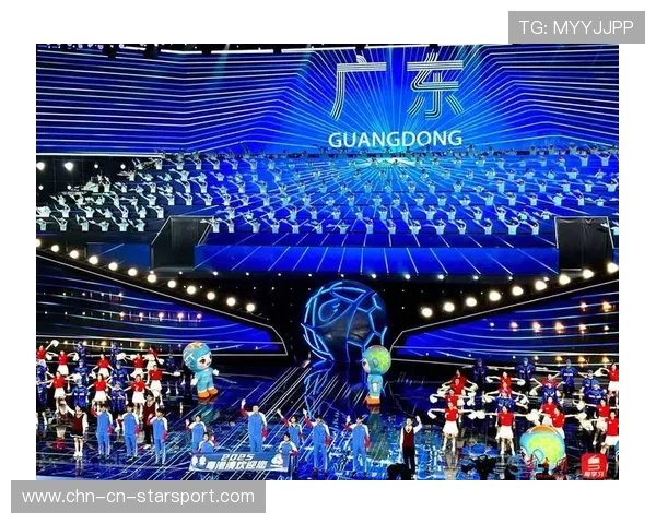 联赛举办青少年运动会盛大开幕，群众反响热烈，第一届青少年运动会开幕式